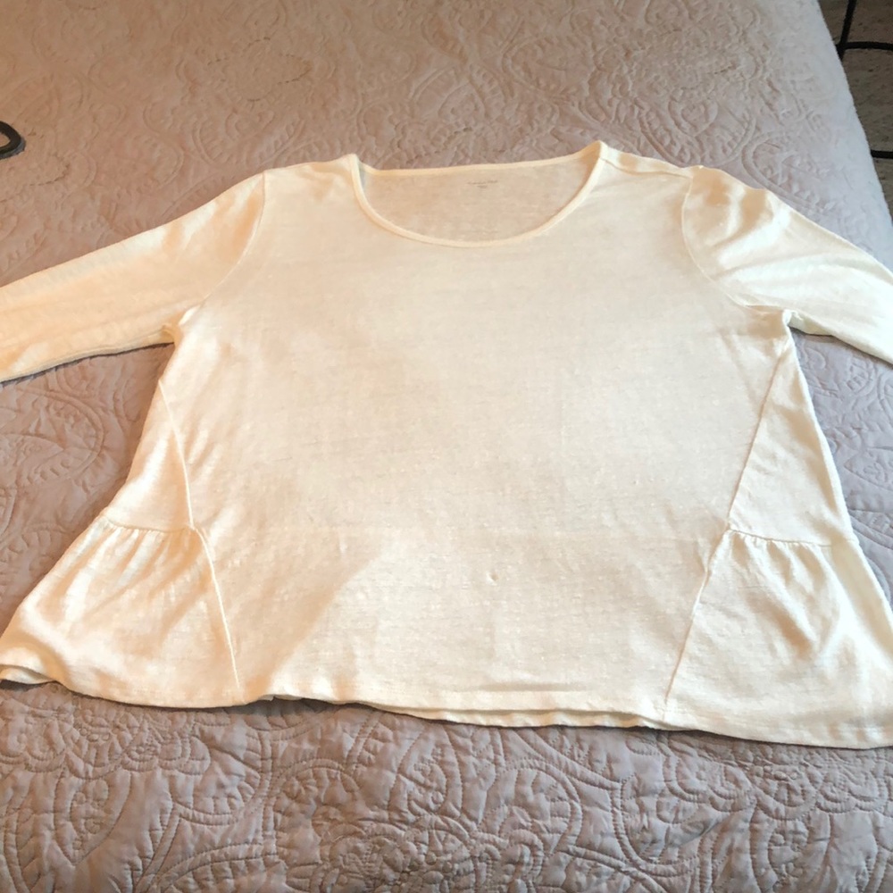 Linen Top - Picture 3 of 6